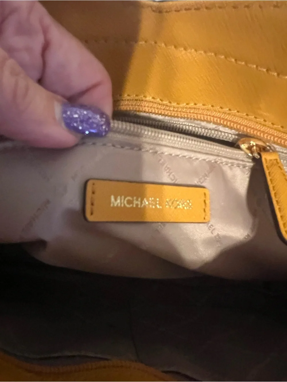 Michael Kors iconic mk